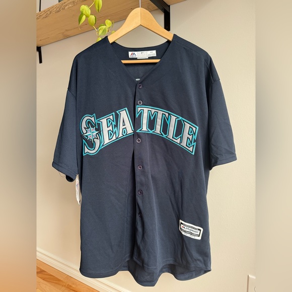 MLB Seattle Mariners Ichiro Suzuki #51 Jersey - Picture 2 of 2